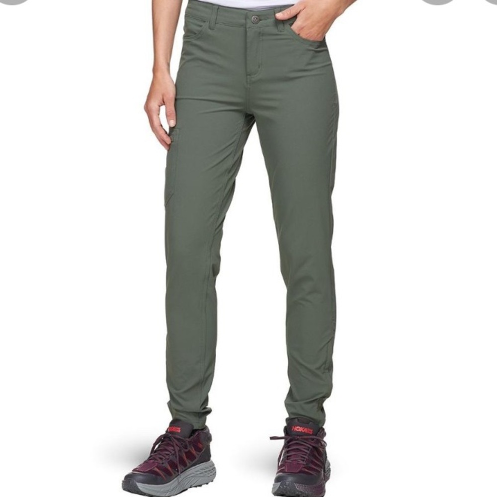 Patagonia Women’s Skyline Traveler Pants